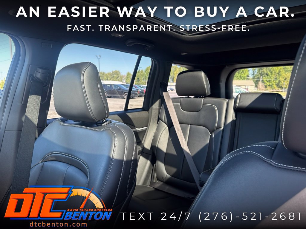 Used 2026 Jeep Grand Cherokee Limited w/ Limited Altitude Package AWD/4WD image 11