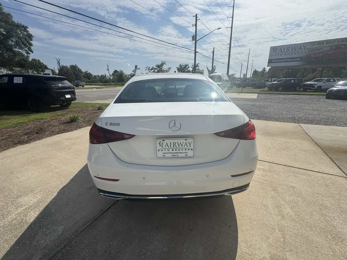 Used 2025 Mercedes-Benz C 300 Sedan image 6