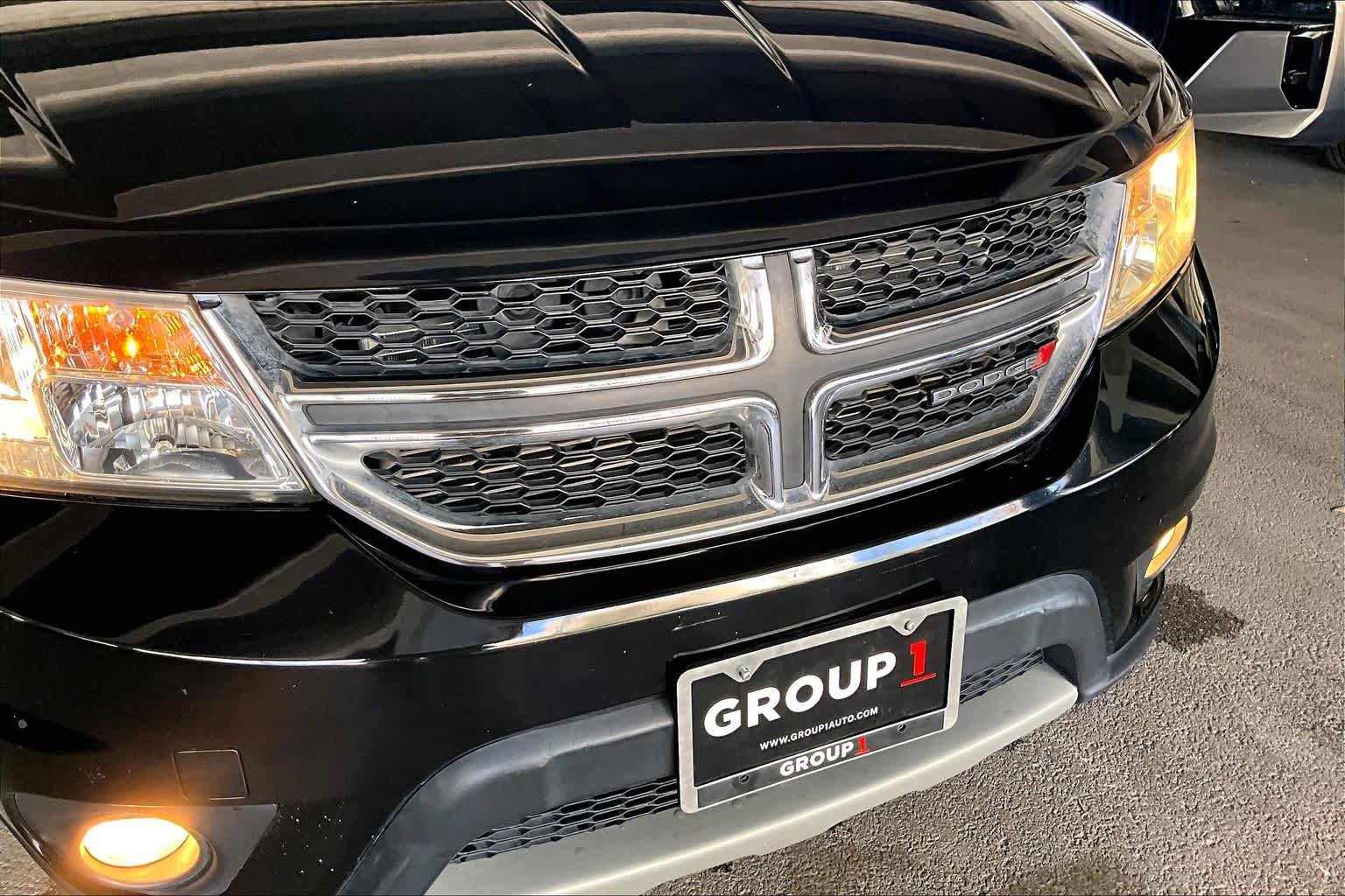Used 2019 Dodge Journey SE image 28