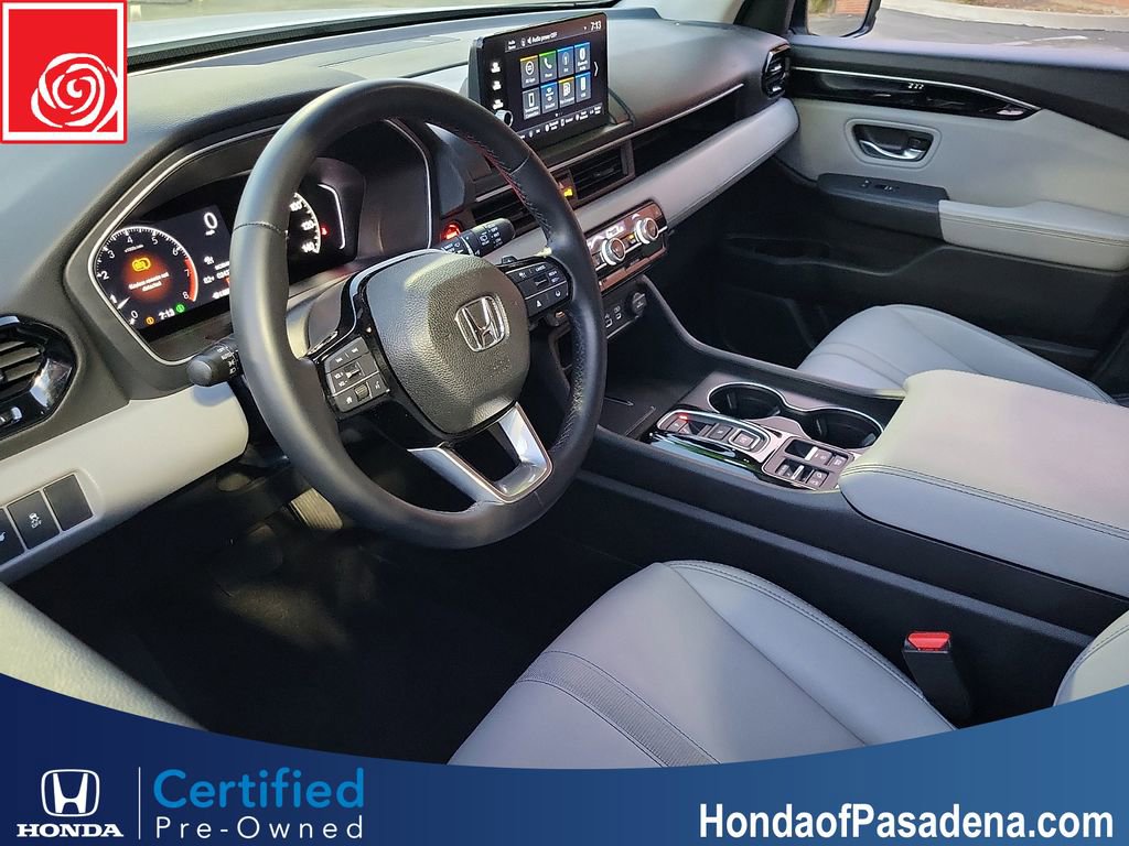 Certified 2025 Honda Pilot EX-L image 9