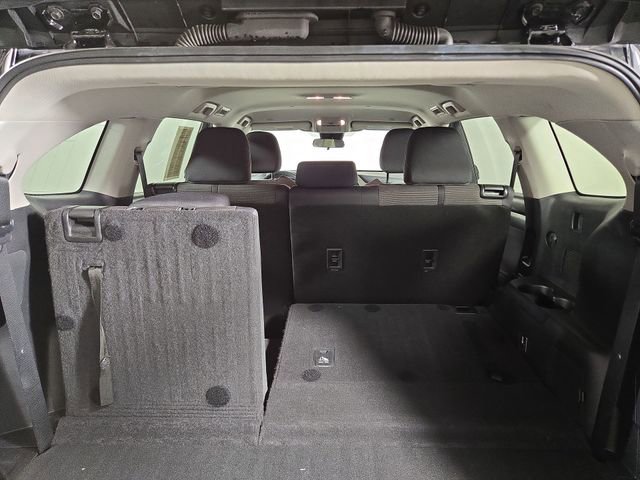 Used 2023 Toyota Highlander LE image 33