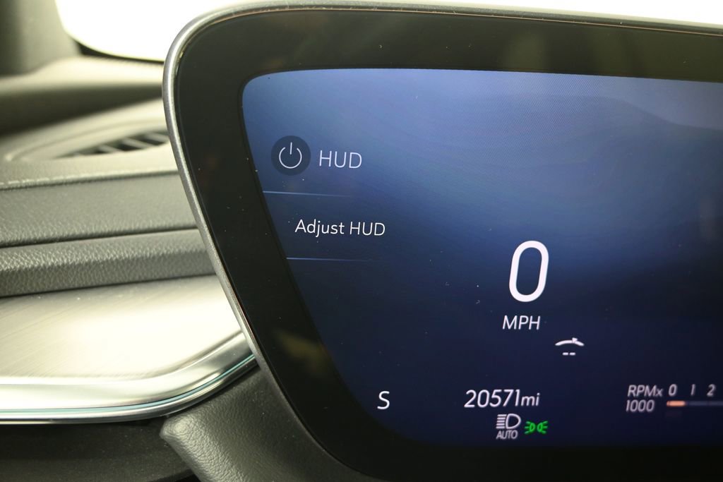 Used 2025 Buick Enclave Avenir image 26