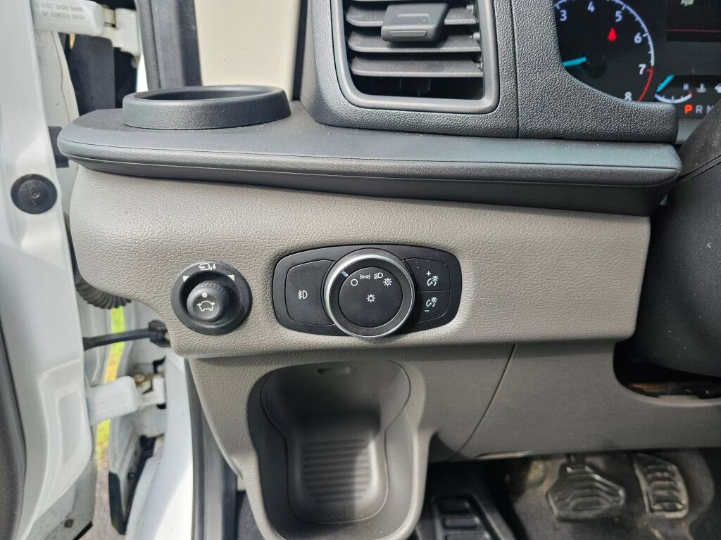 Used 2020 Ford Transit 150 XLT image 24