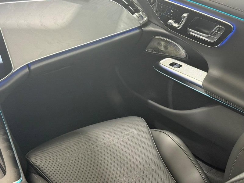New 2026 Mercedes-Benz E 53 AMG e 4MATIC Sedan image 9
