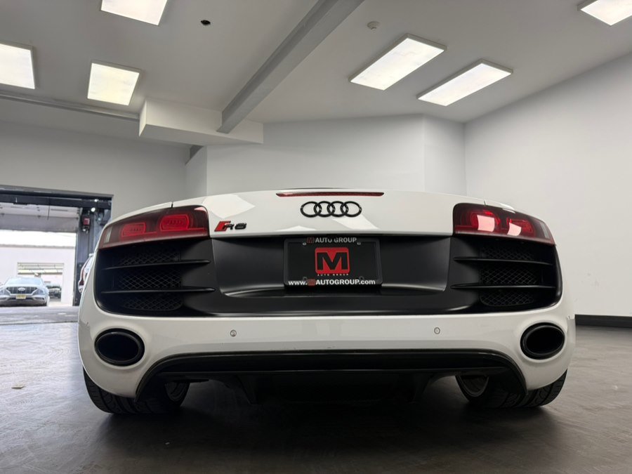 Used 2011 Audi R8 V10 AWD/4WD image 21