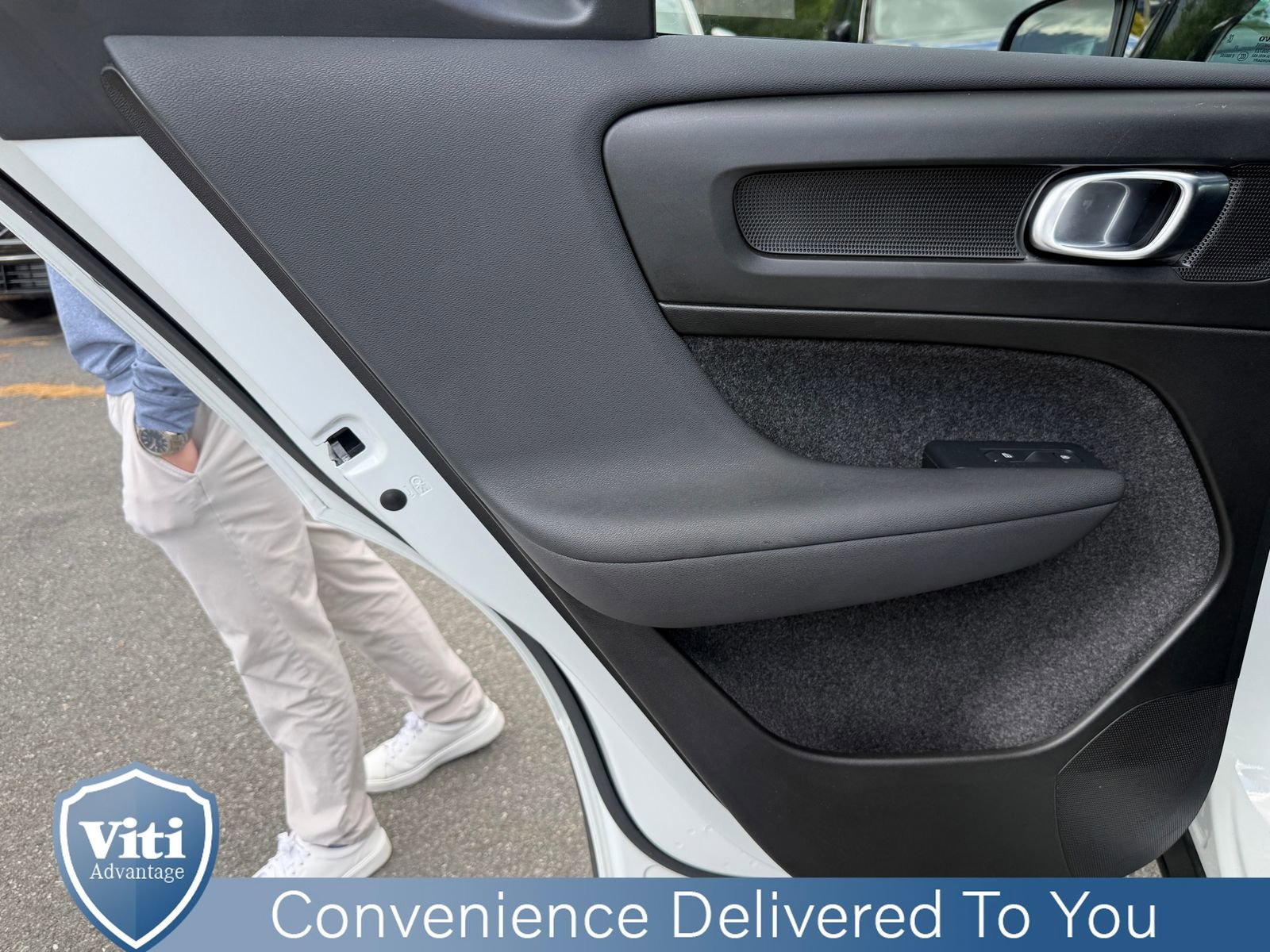 Used 2023 Volvo XC40 Recharge Ultimate w/ Protection Package Premier AWD/4WD image 20
