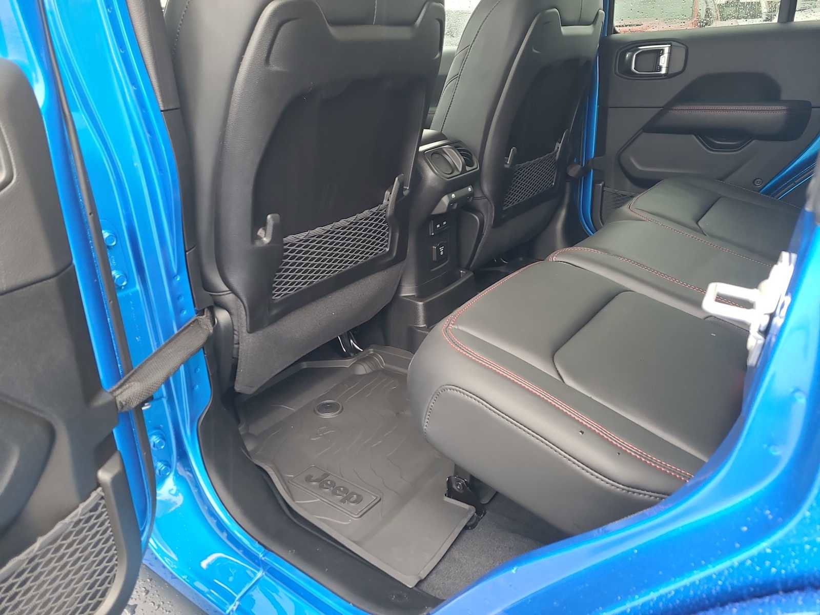 New 2026 Jeep Wrangler Unlimited Rubicon AWD/4WD image 20