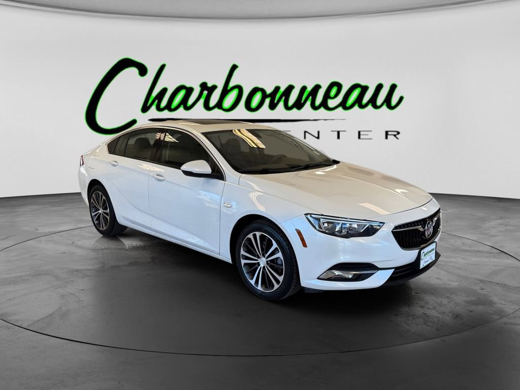 Used 2019 Buick Regal Essence w/ Sights and Sounds Package FWD image 7