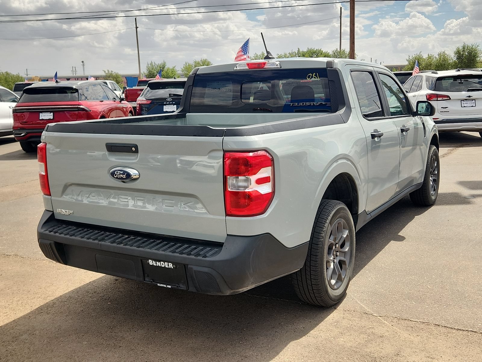 Used 2022 Ford Maverick XLT FWD image 4