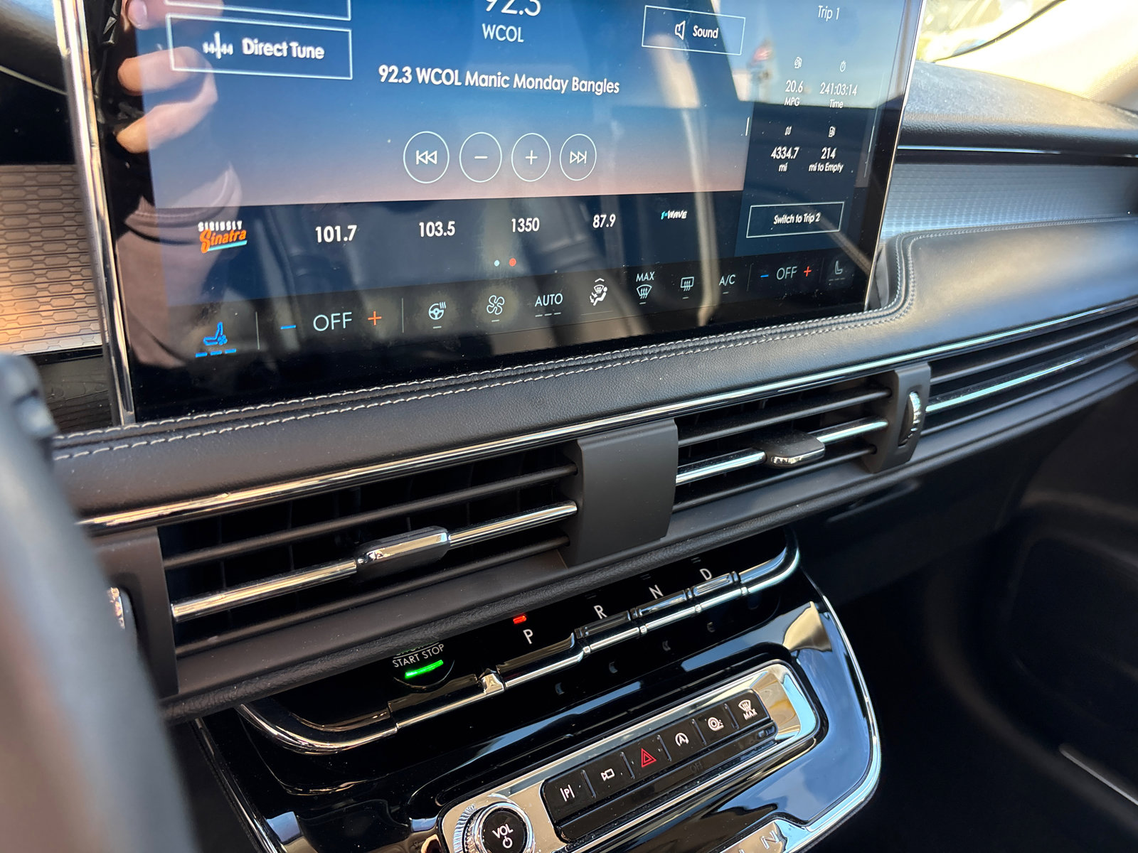 Certified 2023 Lincoln Corsair FWD w/ Equipment Group 101A image 21