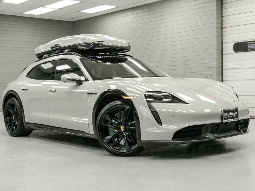 Used 2022 Porsche Taycan Turbo S AWD/4WD image 6