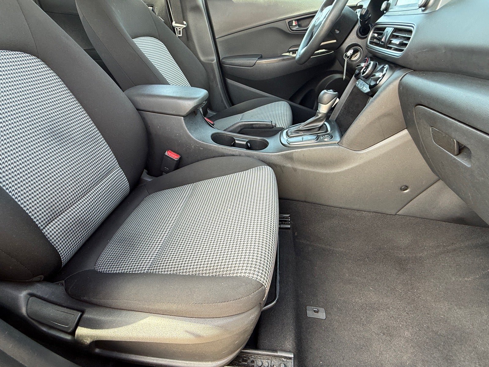 Used 2021 Hyundai Kona SE AWD/4WD image 10