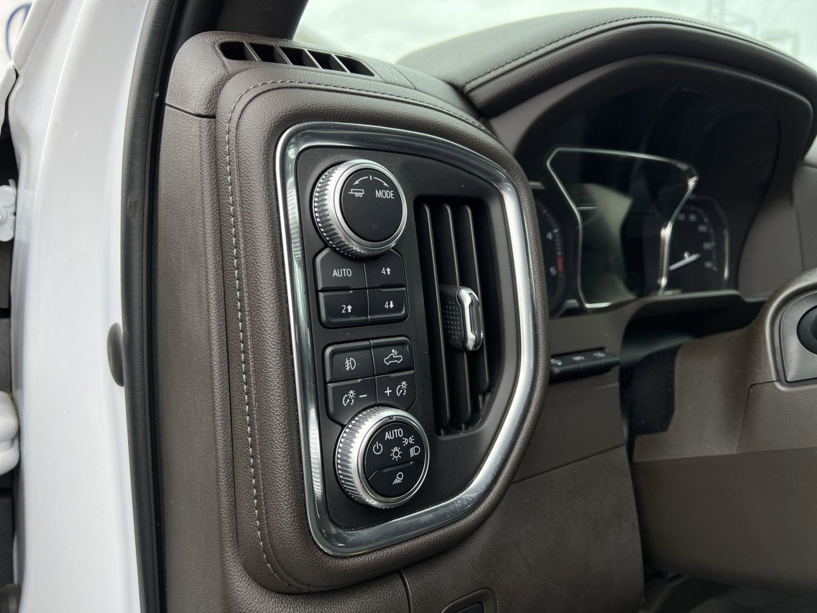 Used 2021 GMC Sierra 2500 Denali w/ Denali Ultimate Package image 30