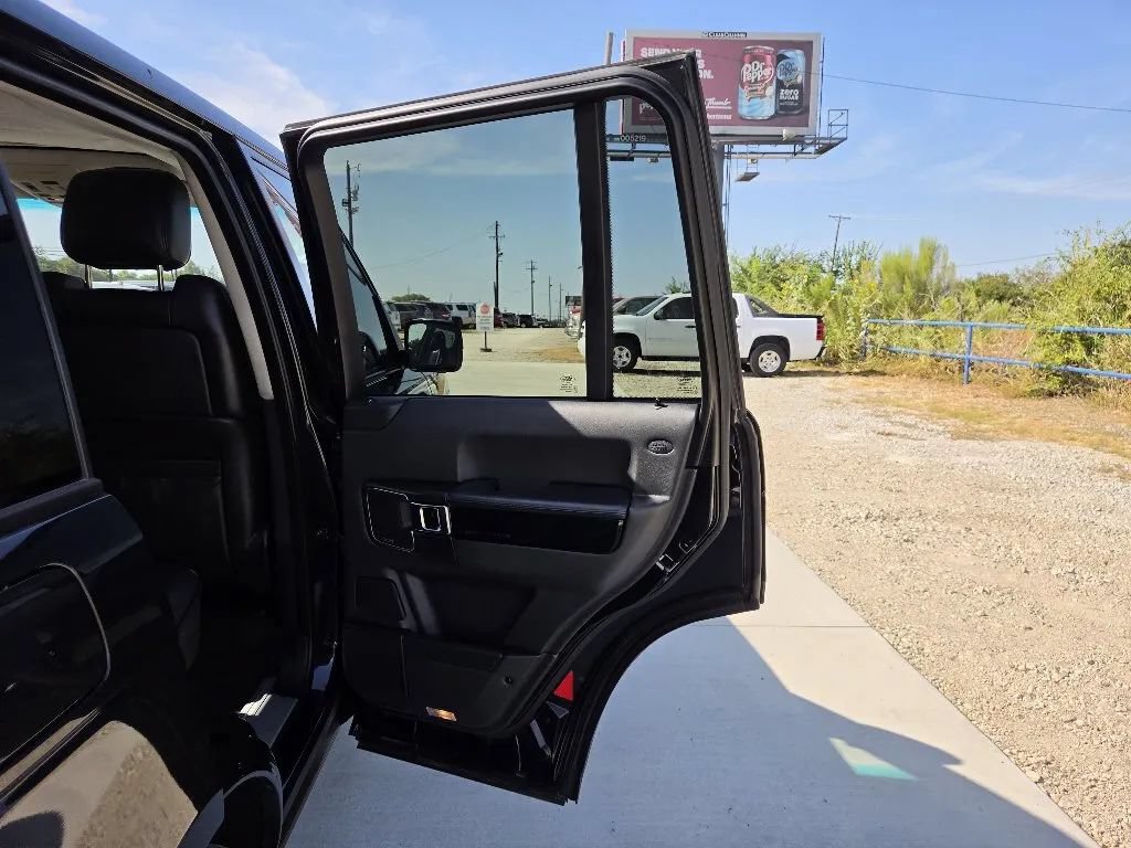 Used 2012 Land Rover Range Rover Supercharged AWD/4WD image 18