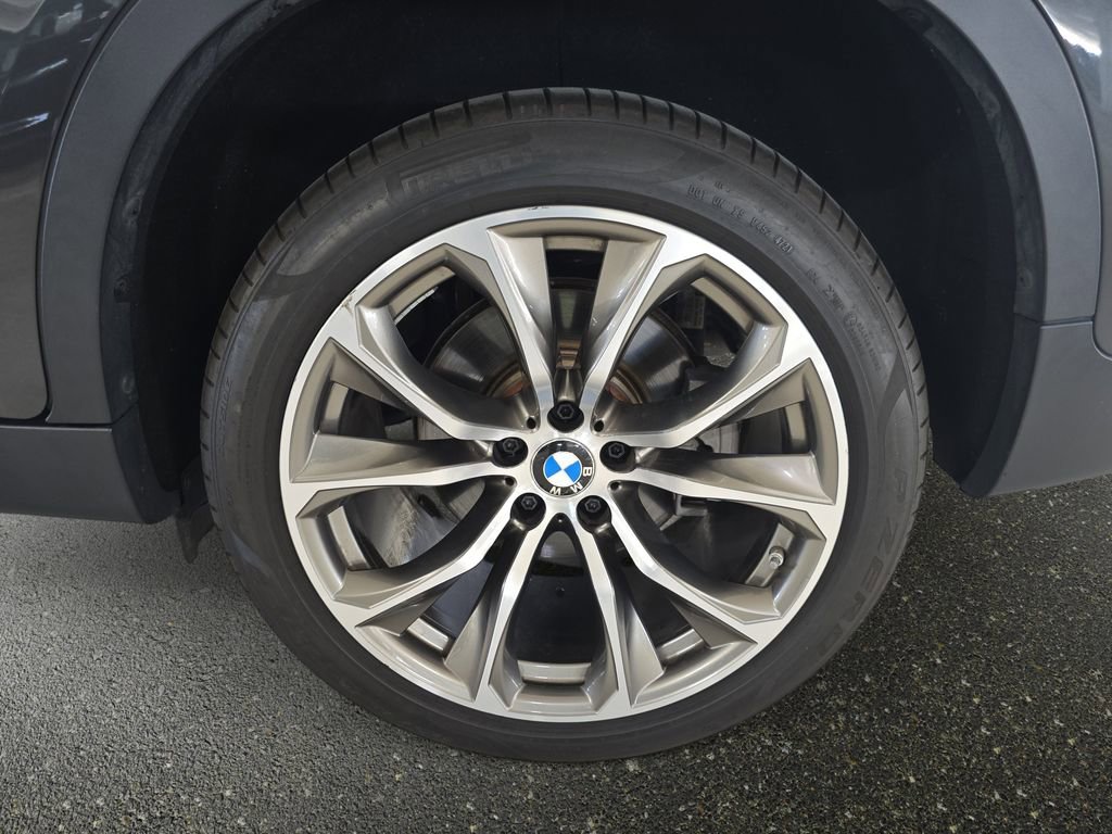 Used 2019 BMW X6 xDrive50i image 32