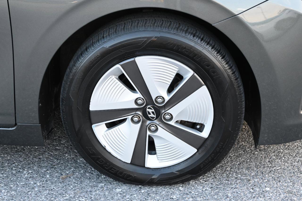 Used 2020 Hyundai Ioniq Blue FWD image 36