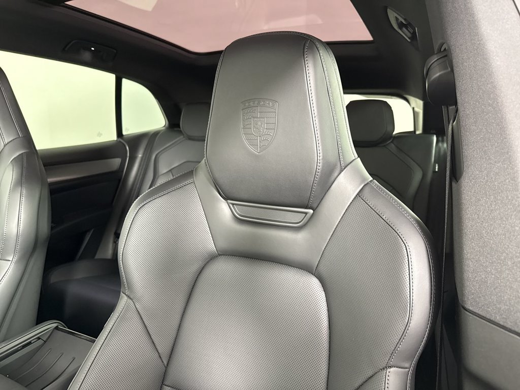 New 2026 Porsche Cayenne Electric AWD/4WD image 41