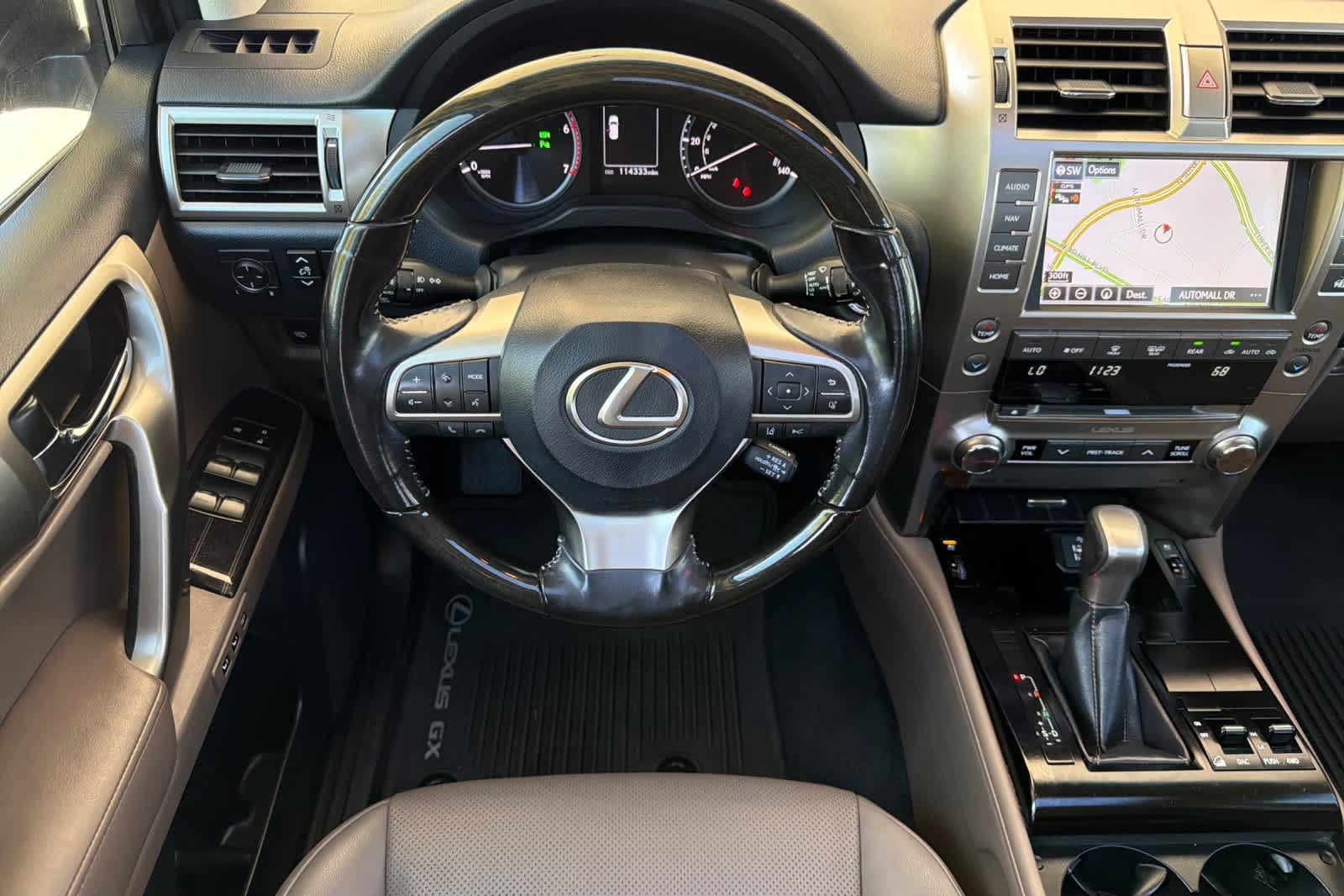 Used 2020 Lexus GX 460 Premium AWD/4WD image 14