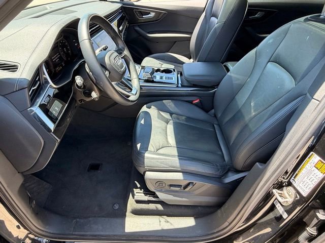 Used 2023 Audi Q7 3.0T Premium w/ Convenience Package AWD/4WD image 11