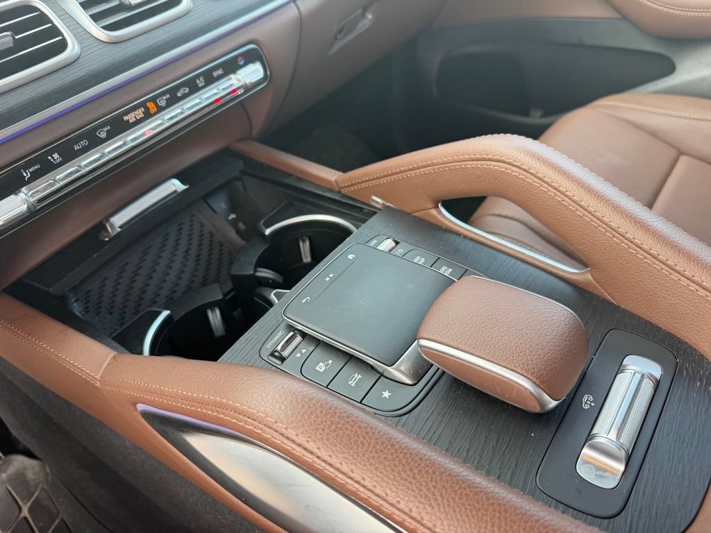 Used 2024 Mercedes-Benz GLS 450 4MATIC image 17