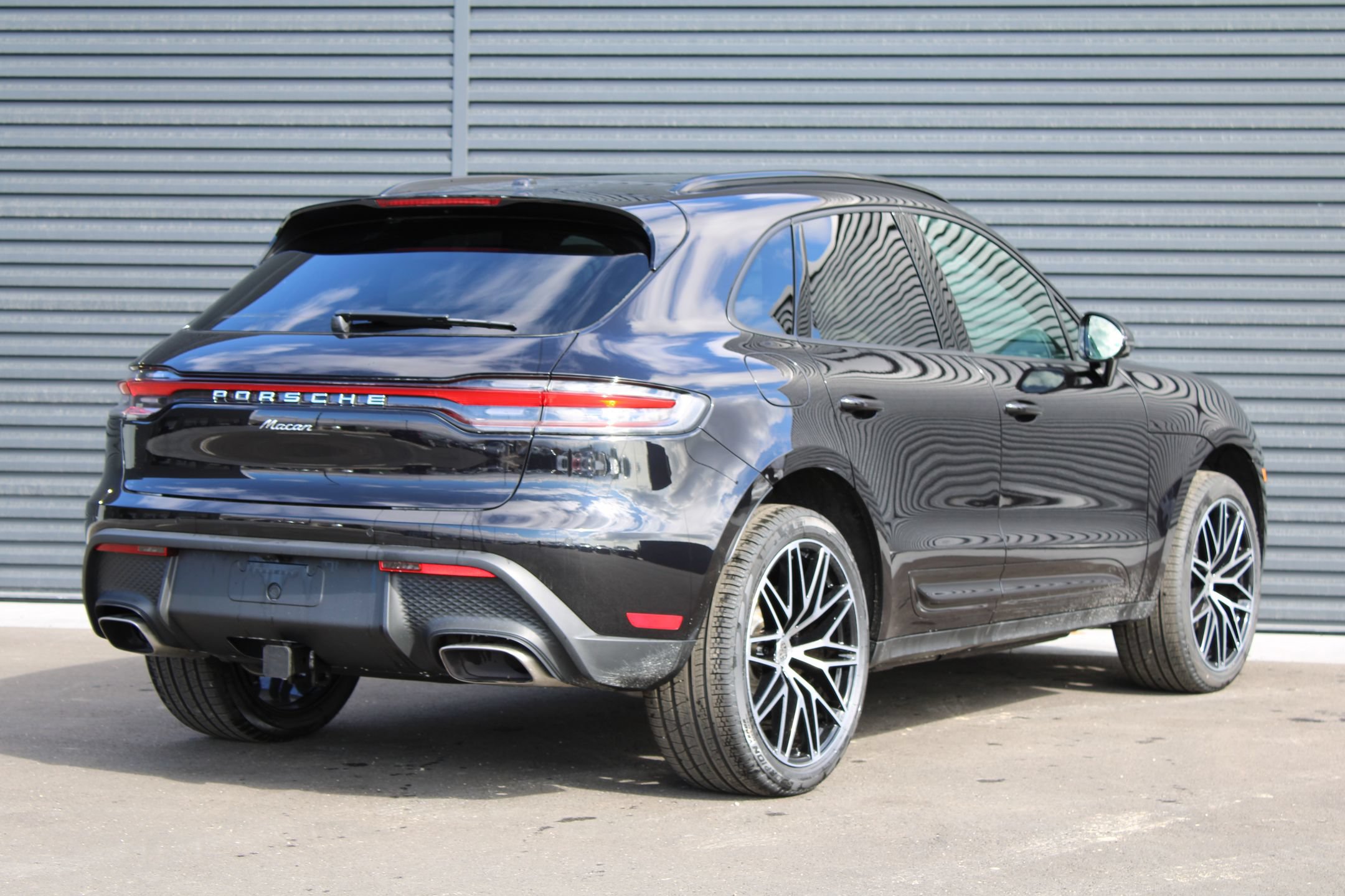 New 2026 Porsche Macan AWD/4WD image 9