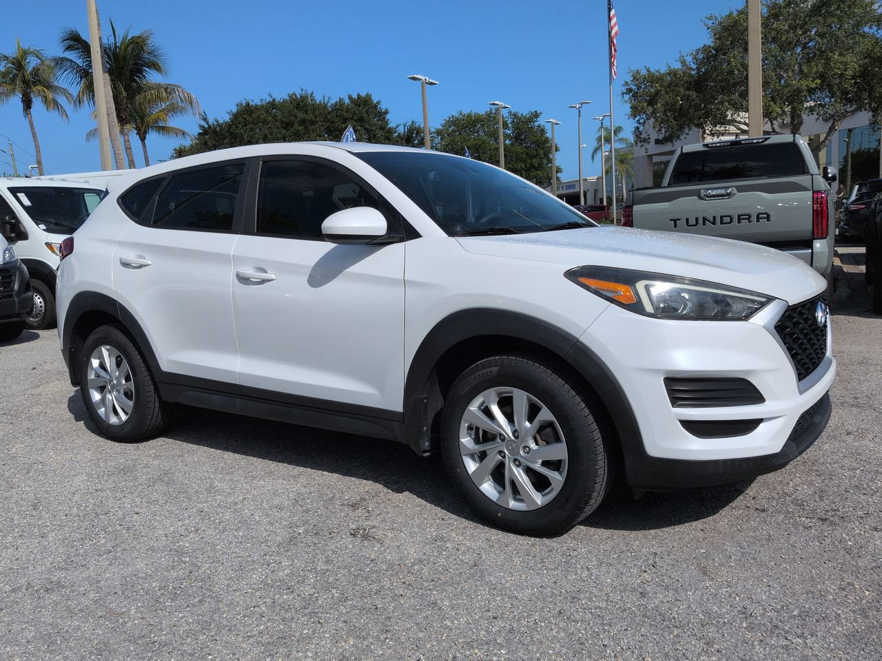Used 2019 Hyundai Tucson SE FWD image 2