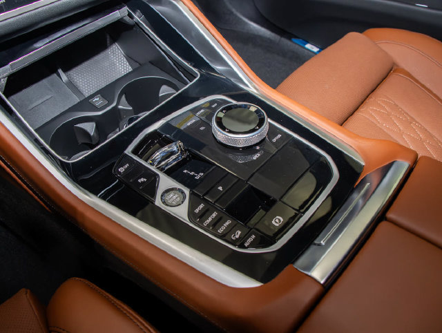 New 2027 BMW X6 M60i AWD/4WD image 19