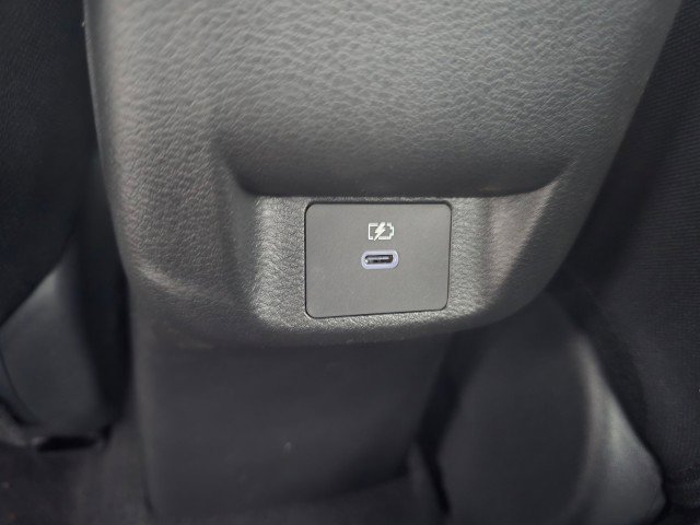New 2025 Nissan Versa SV w/ Trunk Package FWD image 20