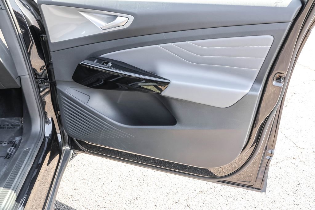 Certified 2023 Volkswagen ID.4 Pro S Plus image 42