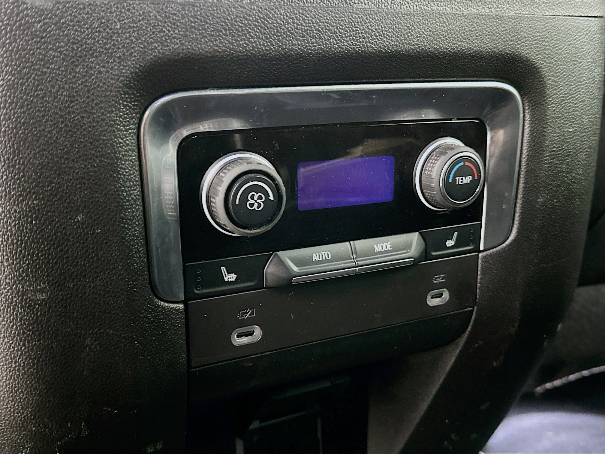 Used 2024 Chevrolet Tahoe Premier image 27