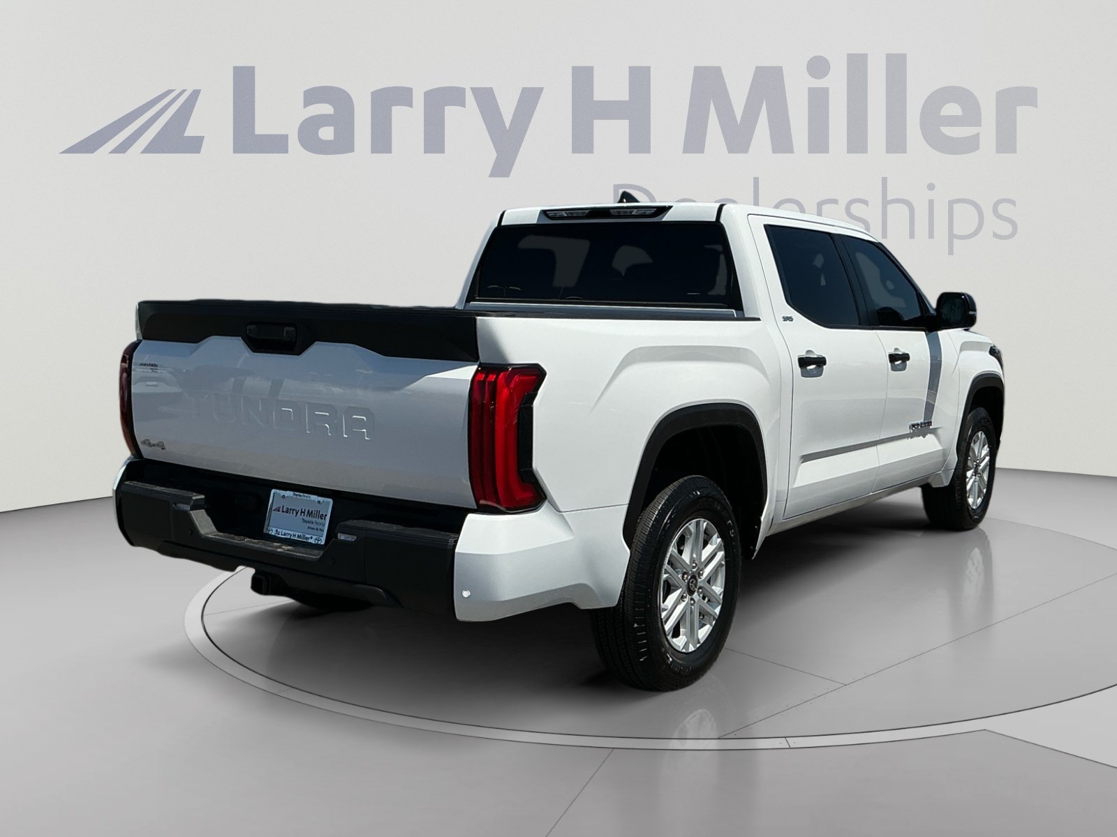 Certified 2026 Toyota Tundra SR5 w/ SR5 Convenience Package AWD/4WD image 5