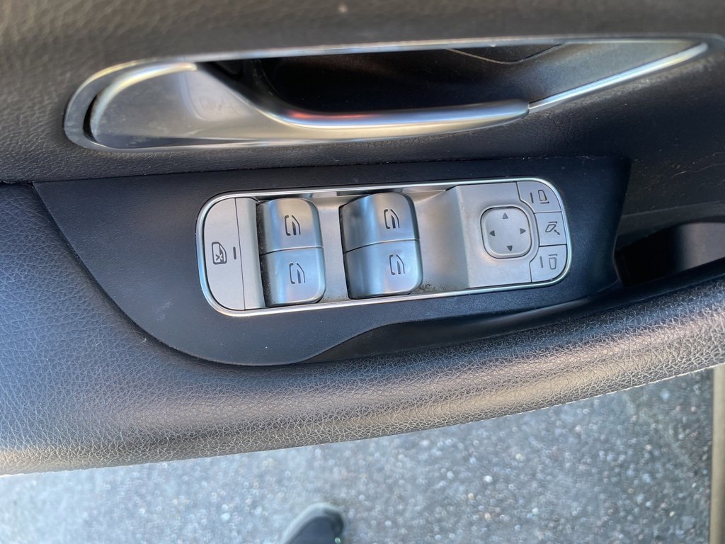 Used 2020 Mercedes-Benz GLE 350 4MATIC image 17