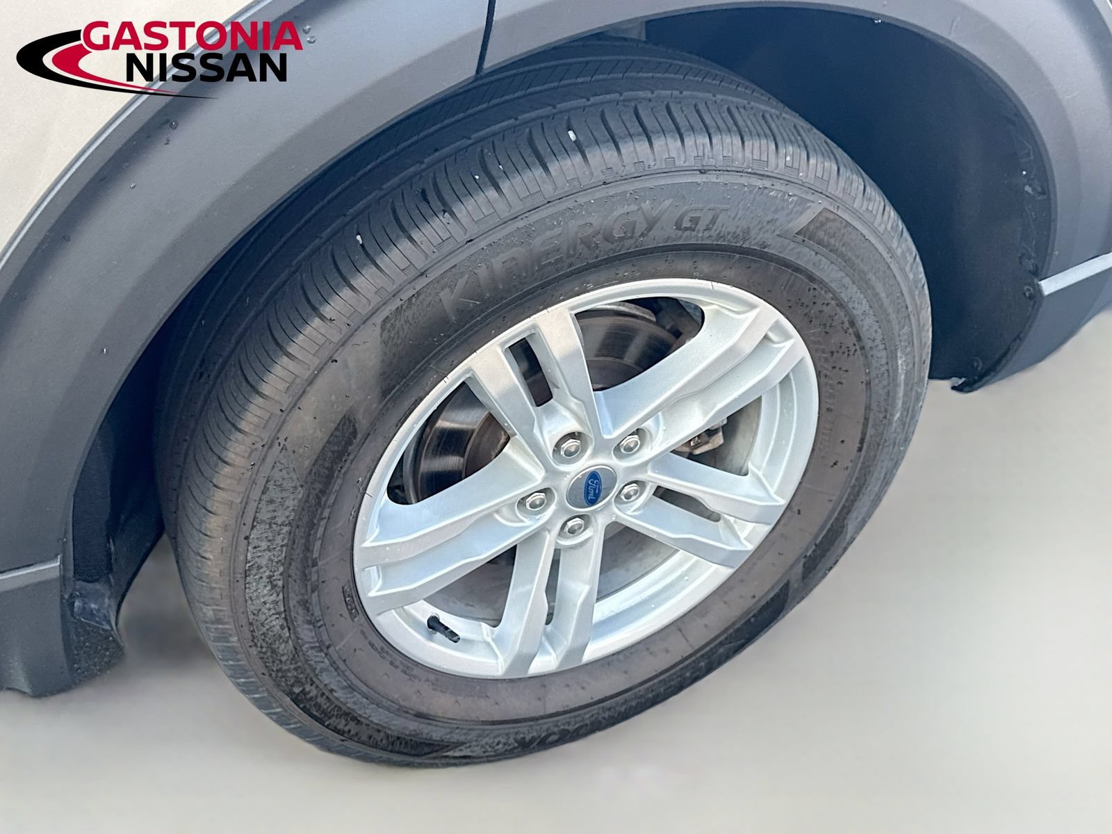 Used 2023 Ford Explorer XLT AWD/4WD image 38