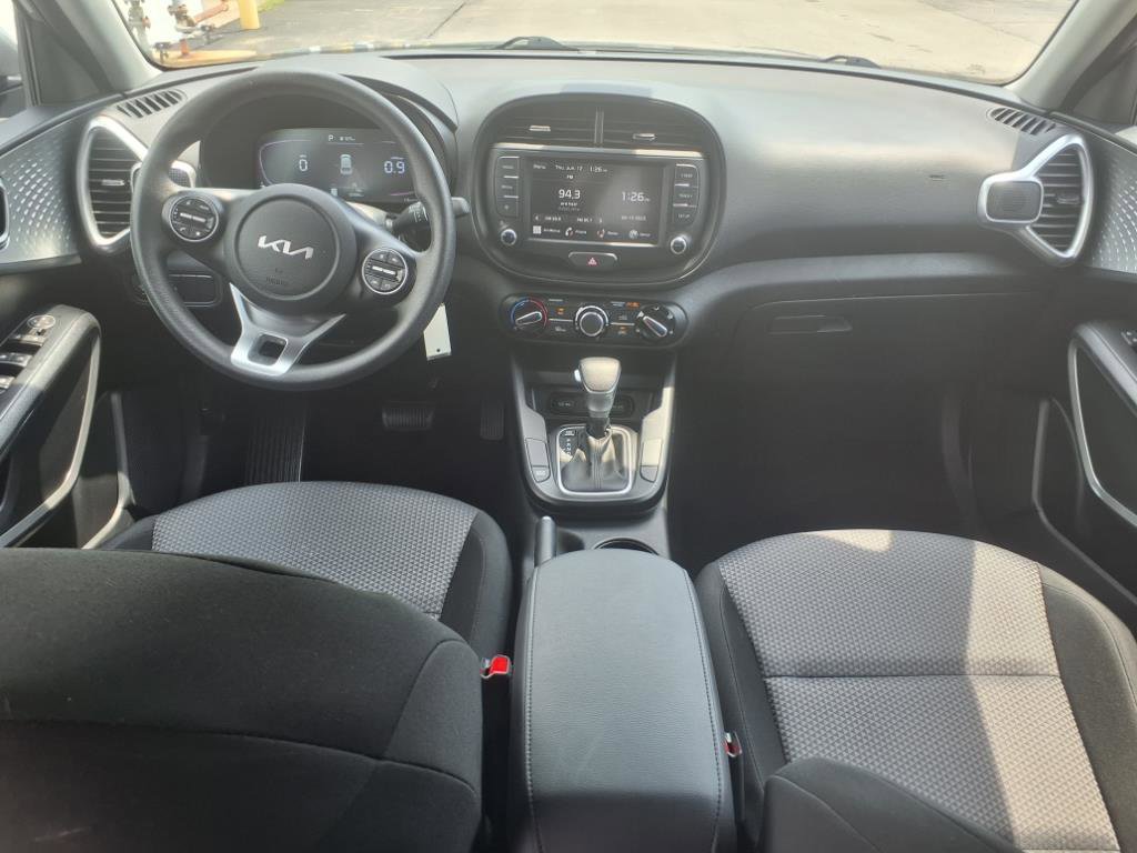 Used 2024 Kia Soul LX w/ Option Group 015 image 10