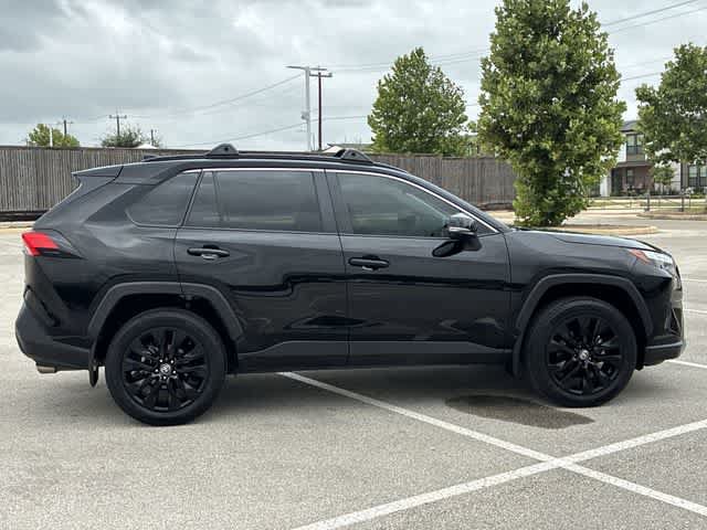 Used 2023 Toyota RAV4 XLE Premium FWD image 7