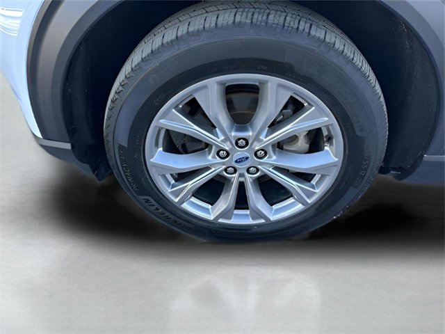Used 2023 Ford Explorer Limited image 9
