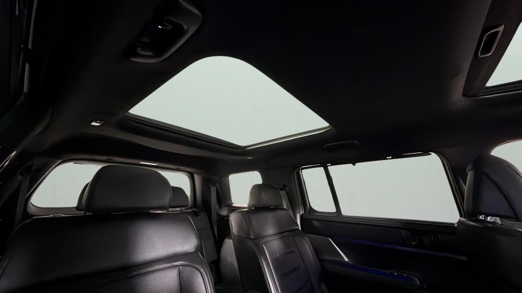 Used 2024 Hyundai Santa Fe Calligraphy FWD image 42
