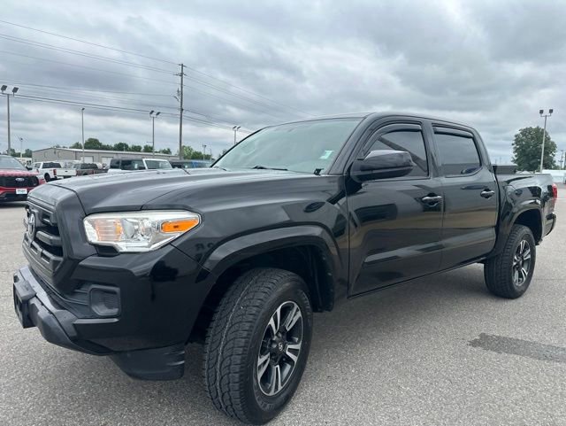 Used 2017 Toyota Tacoma SR w/ Tow Package AWD/4WD image 27