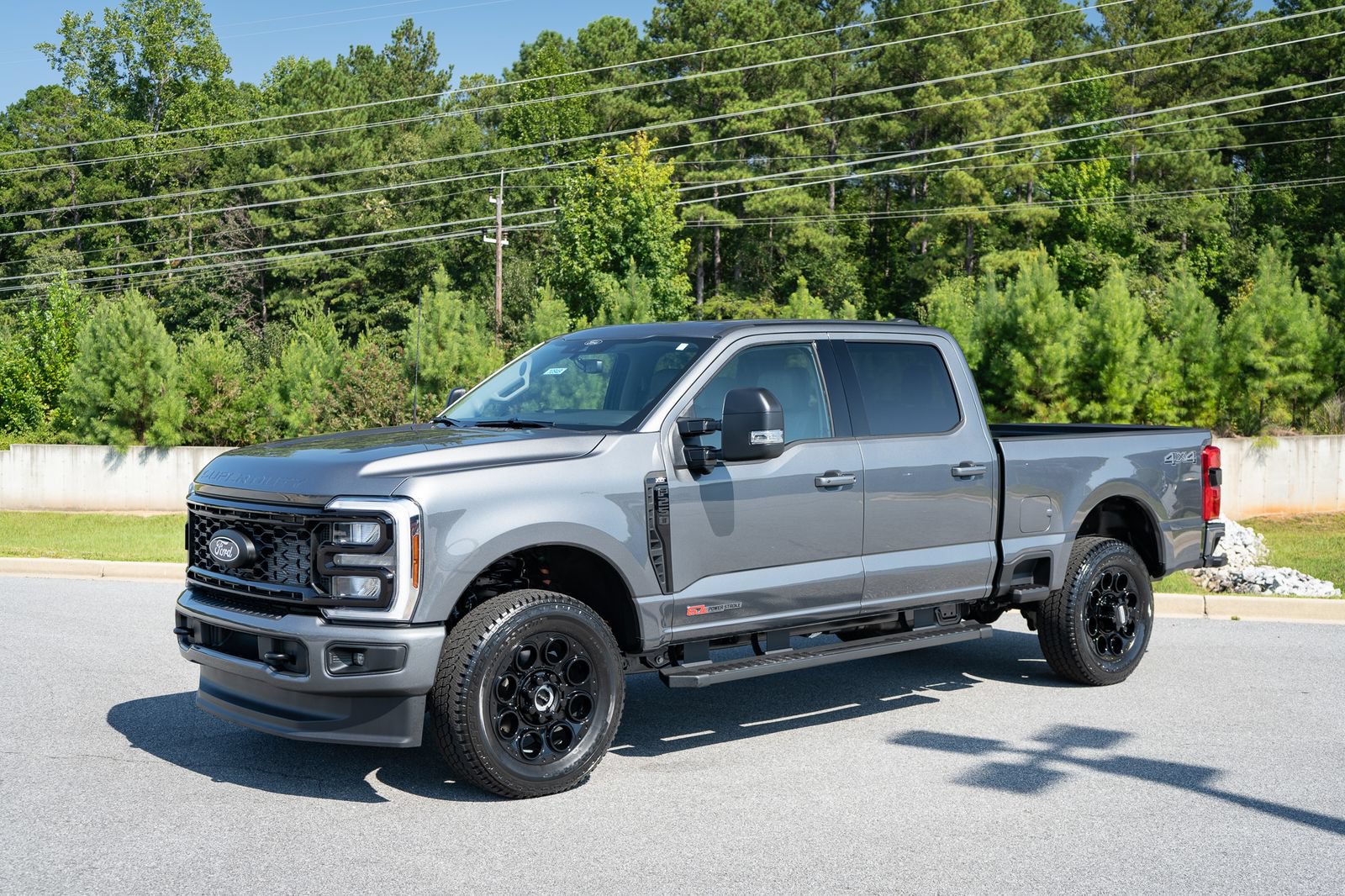 New 2027 Ford F250 XLT w/ XLT Premium Package AWD/4WD image 3
