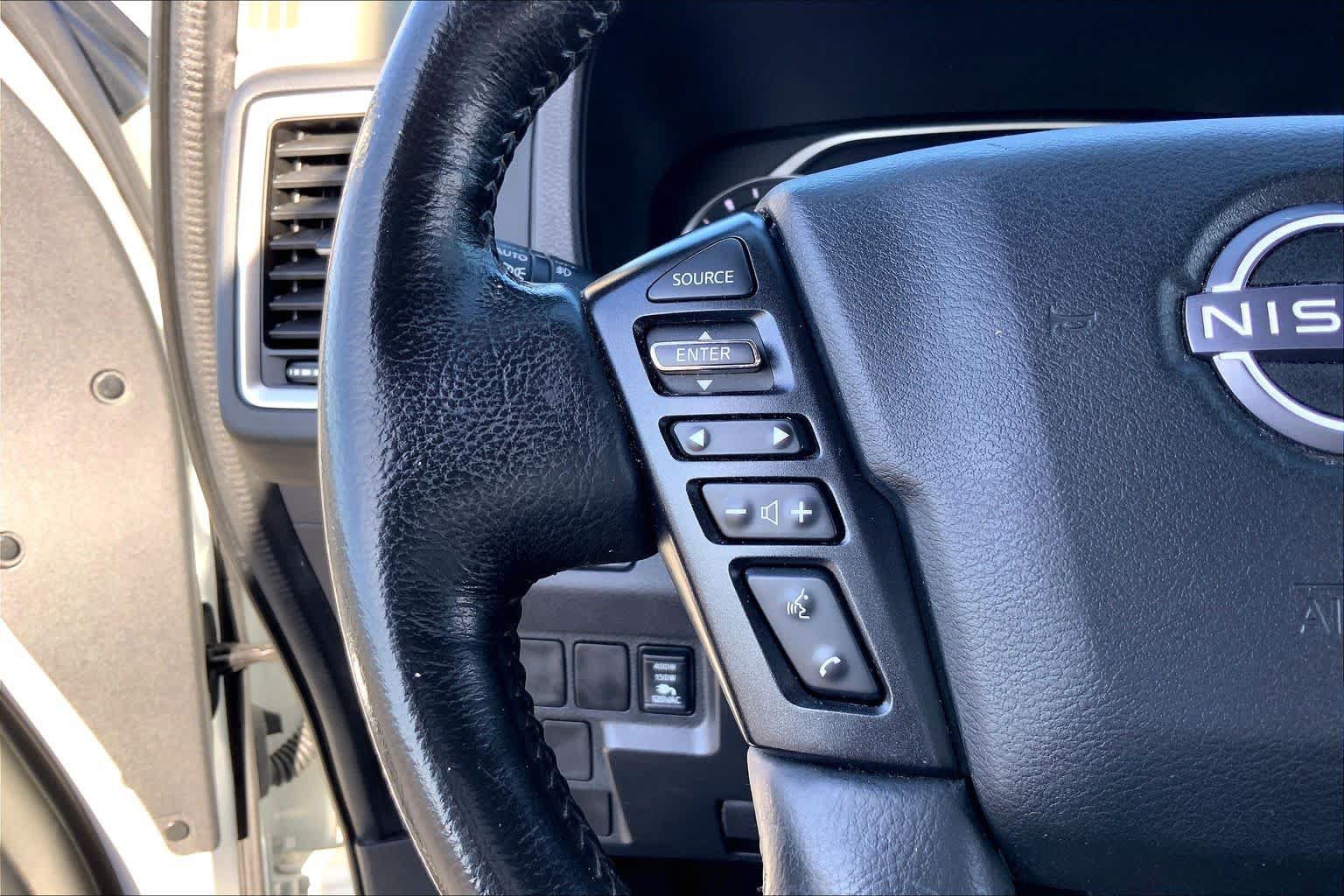 Used 2023 Nissan Frontier SV w/ Technology Package RWD image 23