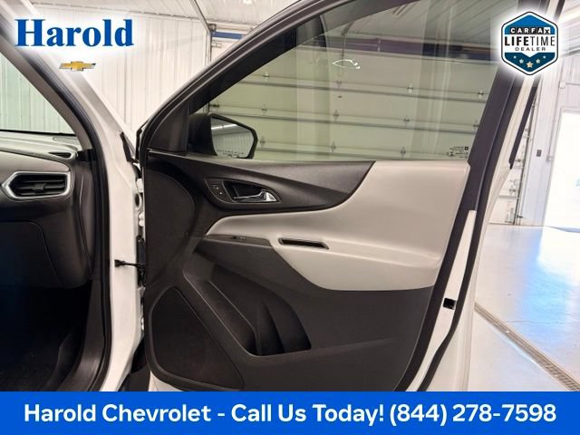 Used 2020 Chevrolet Equinox LS w/ LS Convenience Package AWD/4WD image 10