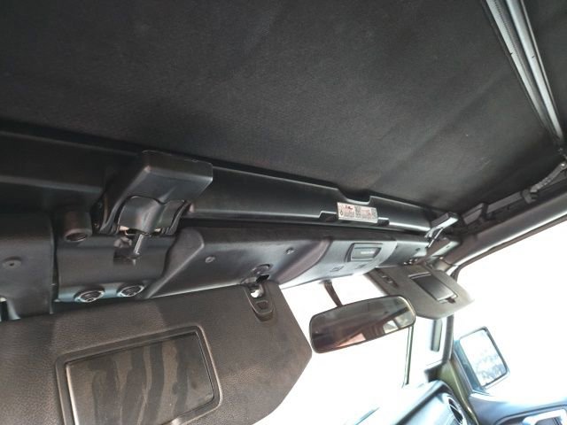 Used 2021 Jeep Wrangler Unlimited Sahara w/ LED Lighting Group image 11