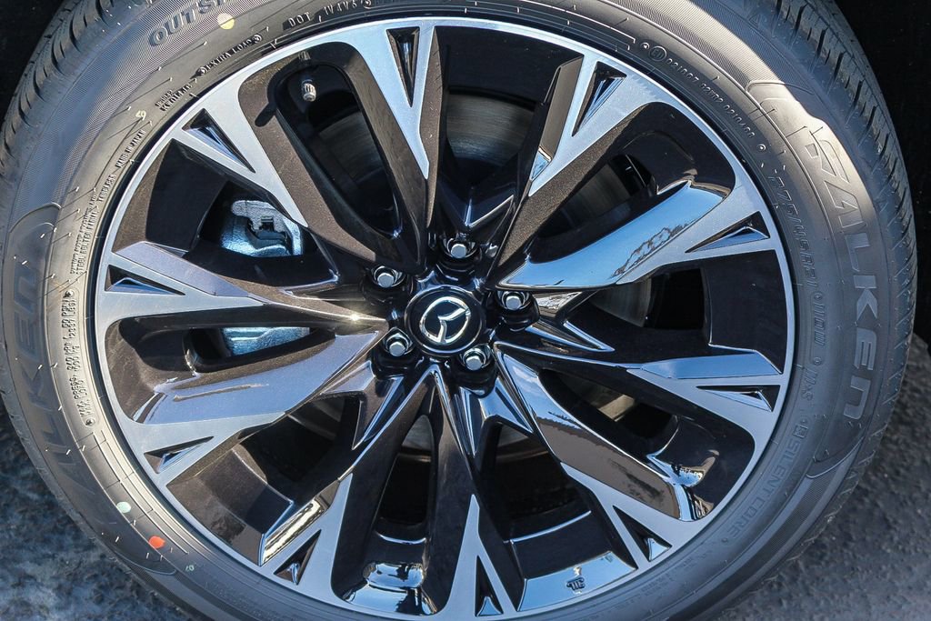 New 2026 MAZDA CX-90 Plug-In Hybrid w/ Premium Plus image 11