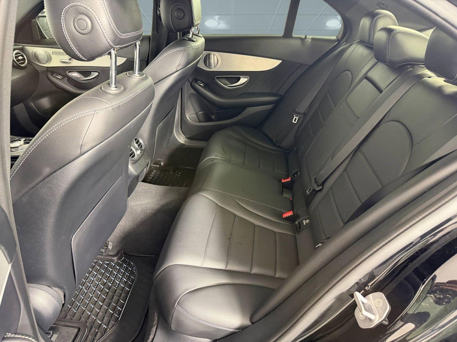 Used 2018 Mercedes-Benz C 300 Sedan image 13