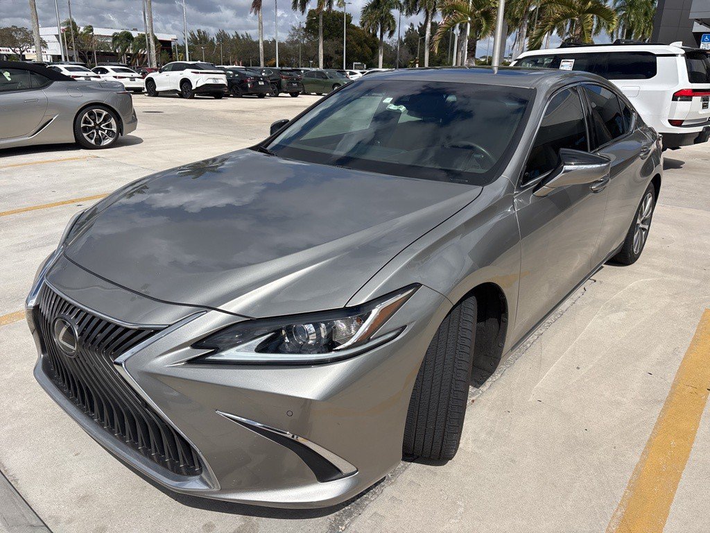 Used 2020 Lexus ES 350 w/ Premium Package FWD image 3
