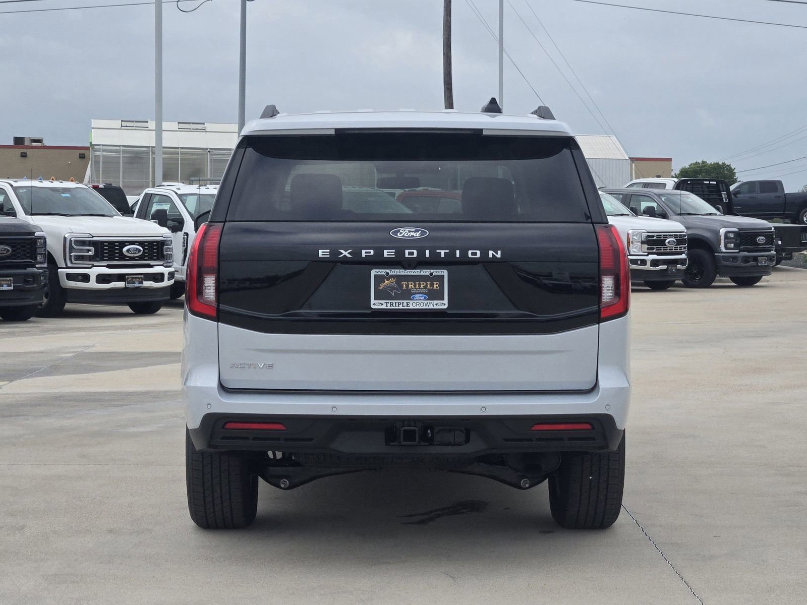 New 2026 Ford Expedition Active RWD image 8