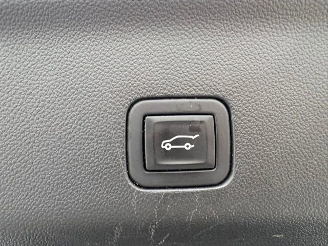 Used 2023 Chevrolet Tahoe Premier w/ Advanced Technology Package image 41