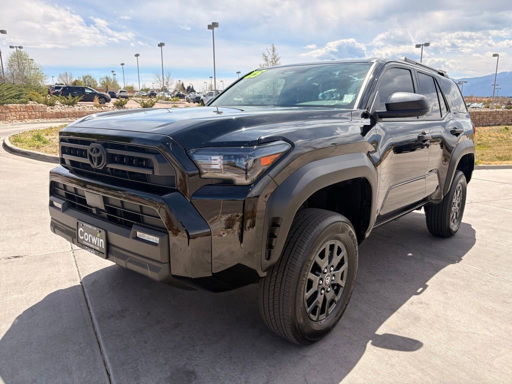 Used 2025 Toyota 4Runner SR5 AWD/4WD image 3