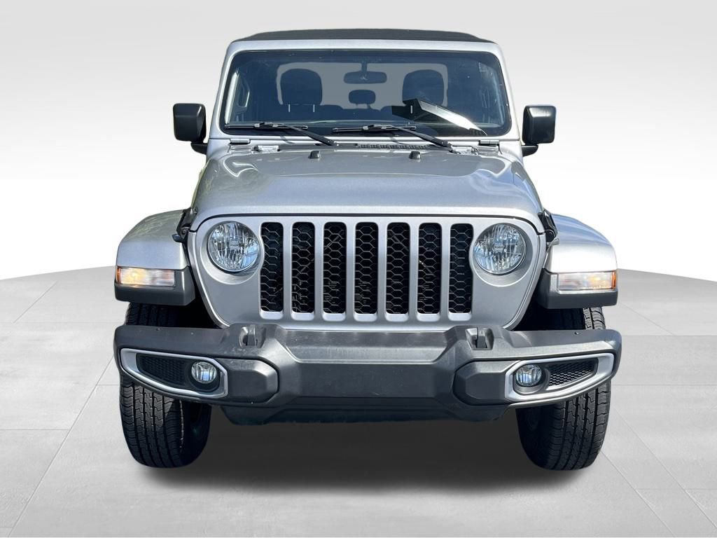 Used 2021 Jeep Gladiator Sport image 4