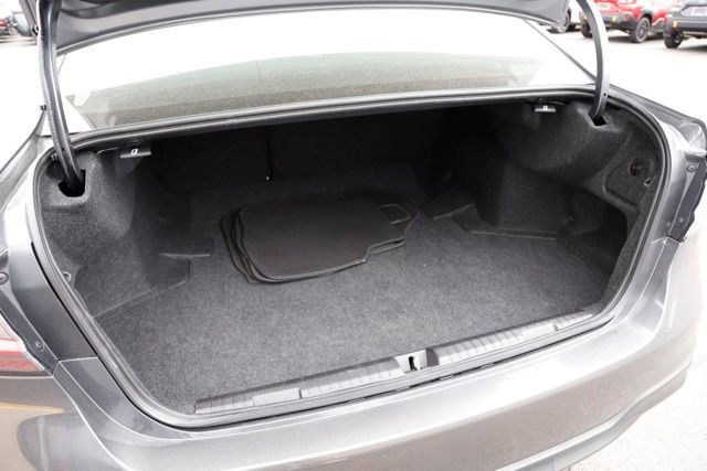 Used 2025 Subaru Legacy Premium AWD/4WD image 7